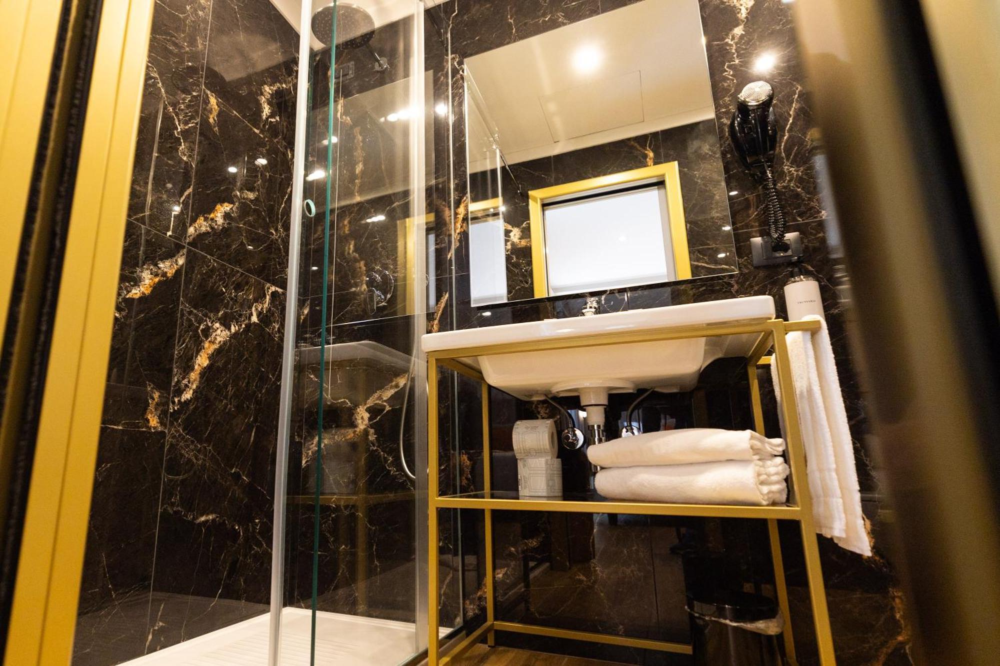 Mavi Luxury Suites Roma Eksteriør bilde